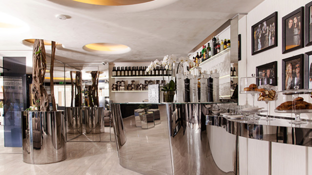 picture of Retail and Hotels / Restaurants 